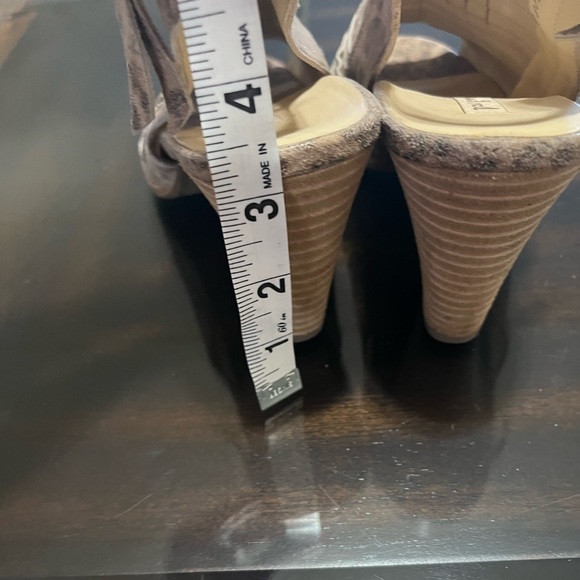 Paul Green Leopard Print Cayenne Peep Toe Sandals Size 7.5 - Picture 7 of 13